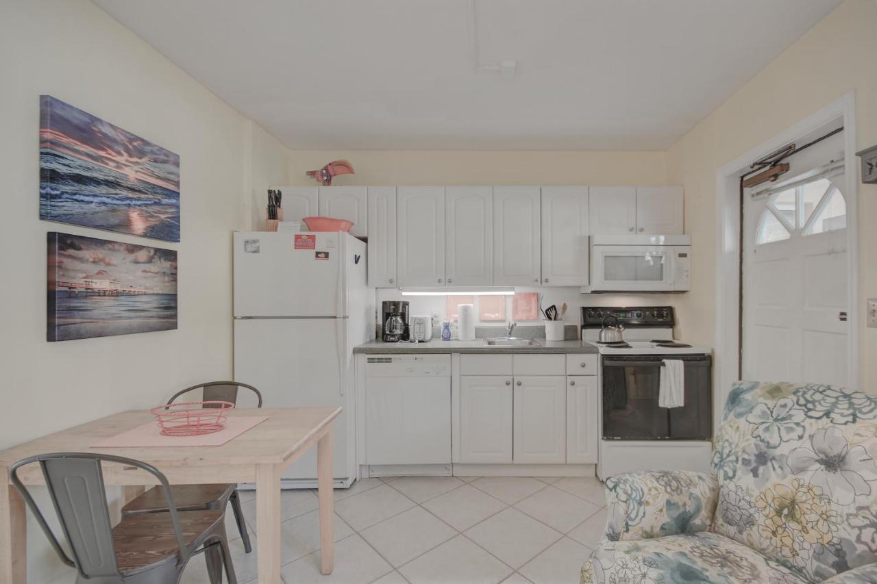 Five Palms Vacation Rentals- Daily - Weekly - Monthly 클리어워터 비치 외부 사진