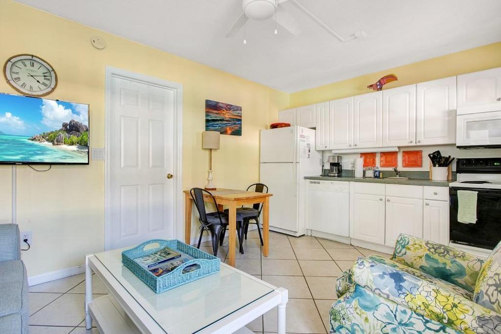 Five Palms Vacation Rentals- Daily - Weekly - Monthly 클리어워터 비치 외부 사진