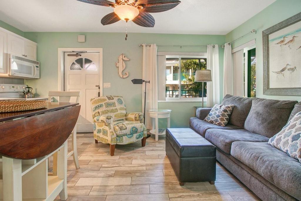 Five Palms Vacation Rentals- Daily - Weekly - Monthly 클리어워터 비치 외부 사진